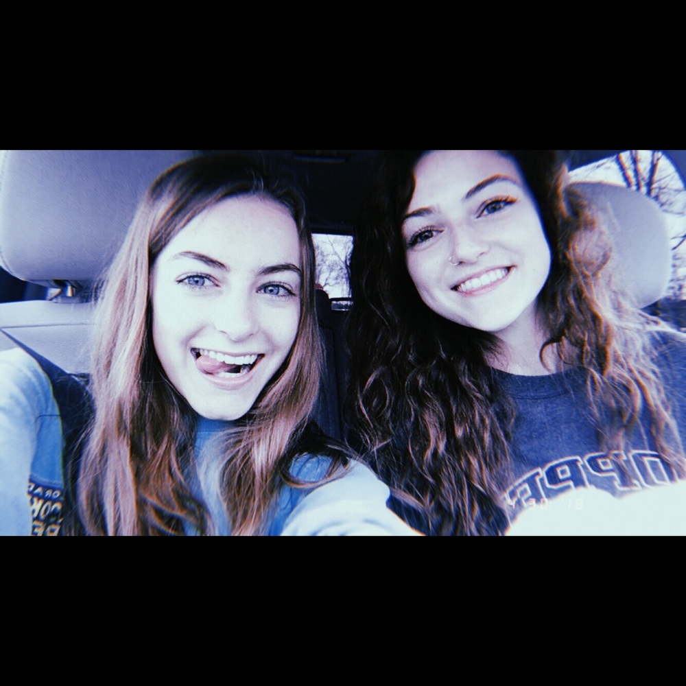 Meet your Posher, Emily